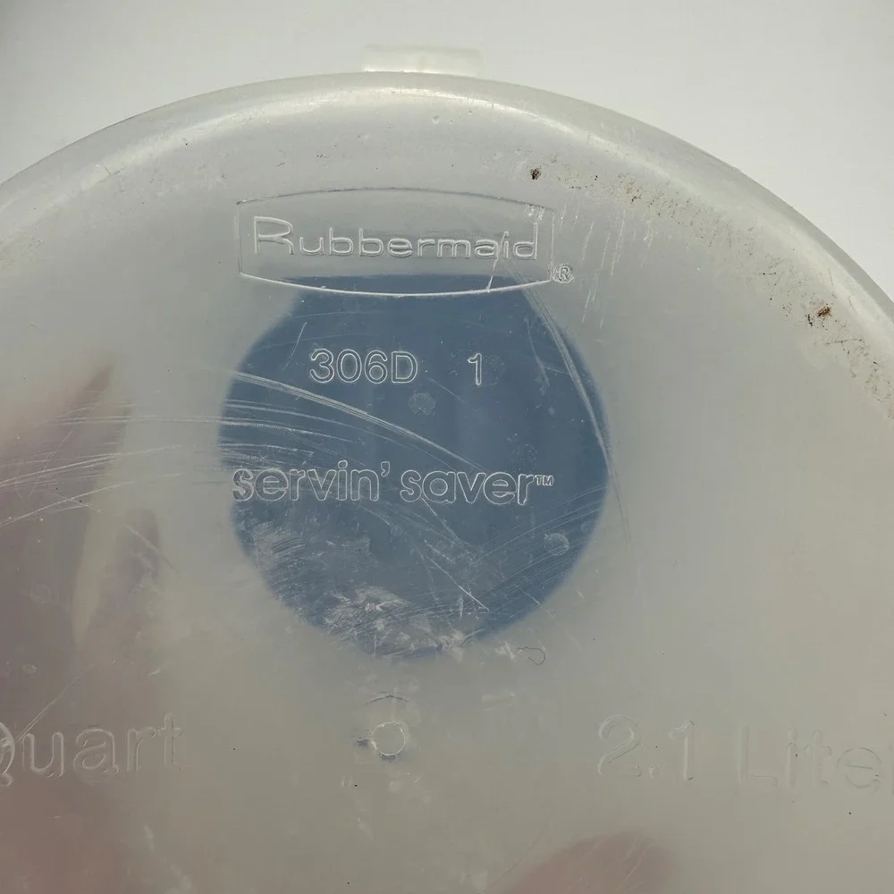 Rubbermaid Servin Saver 2 Quart Pitcher Blue Lid 306D Translucent Plastic 2.1L